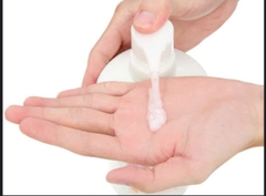 Dầu Gội Clear Sạch Gàu Hoa Anh Đào Thơm Mát 630g (Mới)