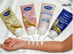 Sữa dưỡng thể Váseline trắng da ban đêm 330ml-Gluta-Hya Overnight Radiance Repair