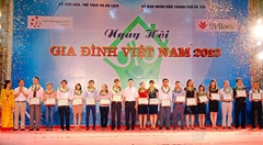 28/06/2012: Tôn vinh sản phẩm Thái Dương Gia phân phối