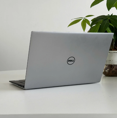Dell XPS 9360, i7-8550U 1.8GHz, RAM 16GB, SSD 512GB, 13.3" màn hình QHD+ cảm ứng.