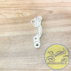 Pát trước Ex 135 đĩa 220mm heo nissin thái