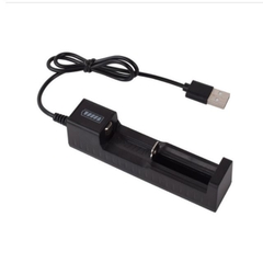 Sạc 1 Pin 18650 qua cổng USB. Sạc pin 3.7V - 4.2V