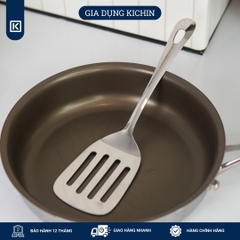 Xẻng inox cao cấp Kai Nhật Bản có lỗ lật đồ ăn