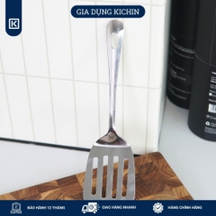 Xẻng inox cao cấp Kai Nhật Bản có lỗ lật đồ ăn
