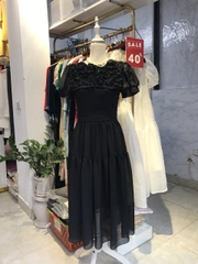 Váy xòe thời trang cổ tròn lá bèo buông Đen