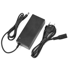 Nguồn ADAPTER 12V-5A Plastic