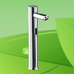 Vòi cảm ứng Smartech ST-135H (dùng Điện + Pin)