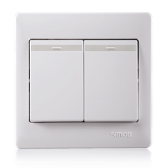 Bộ công tắc đôi, 2 chiều có dải phản quang chuẩn vuông màu trắng Simon 50 51022BTY