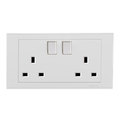 Bộ ổ cắm đôi kiểu Anh 13A + 2 công tắc vuông màu trắng 724582