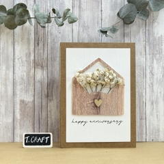 THIỆP HANDMADE NHÀ LÀM HOẠ TIẾT BAO THƯ KÈM HOA KHÔ VÀ BAO THƯ LỤA T.CRAFT HOUSE