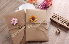 COMBO THIỆP KRAFT HOA KÈM BAO THƯ NÚT GÀI TRÁI TIM T.CRAFT HOUSE