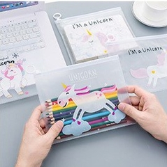 TÚI ĐỰNG BÚT CHẤT LIỆU NHỰA TRONG SUỐT CHỐNG THẤM NƯỚC DÀNH CHO HỌC SINH T-CRAFT ^^