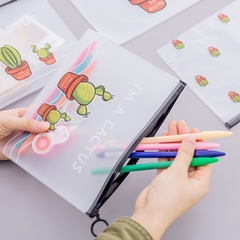 TÚI ĐỰNG BÚT CHẤT LIỆU NHỰA TRONG SUỐT CHỐNG THẤM NƯỚC DÀNH CHO HỌC SINH T-CRAFT ^^