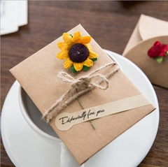 COMBO THIỆP KRAFT HOA KÈM BAO THƯ NÚT GÀI TRÁI TIM T.CRAFT HOUSE