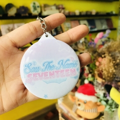 MÓC KHOÁ GƯƠNG TRÒN IN HÌNH THEO YÊU CẦU BÙNG NỔ CẢM XÚC VÀ ĐẦY Ý NGHĨA T.CRAFT HOUSE