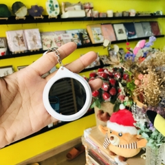 MÓC KHOÁ GƯƠNG TRÒN IN HÌNH THEO YÊU CẦU BÙNG NỔ CẢM XÚC VÀ ĐẦY Ý NGHĨA T.CRAFT HOUSE