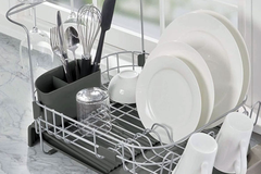 Kệ để đồ nhà bếp - Cách sắp xếp không gian sạch đẹp gọn gàng