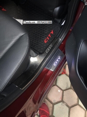 Thảm để chân cao su theo xe CITY