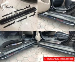 Bệ bước chân Hyundai Tucson 2016-2020 kẻ chỉ đúc nguyên khối