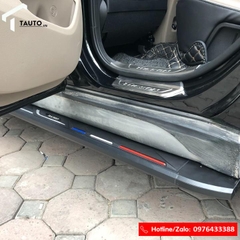 Bệ bước chân Hyundai Tucson 2016-2020 kẻ chỉ đúc nguyên khối