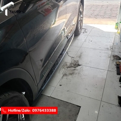 Bệ bước chân Hyundai Santafe 2019-2020 tráng gương chấm bi