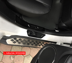 Ốp bậc chống xước 4 cửa lên xuống cho Honda HR-V
