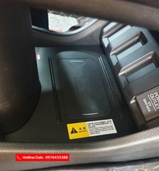 Sạc điện thoại không dây cho Honda HR-V