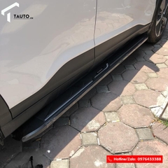 Bậc, Bệ bước chân Hyundai KONA kẻ chỉ đúc nguyên khối