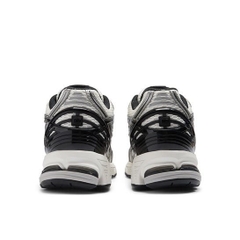 New Balance M1906R bạc ánh kim