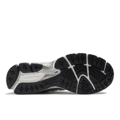 New Balance M1906R bạc ánh kim