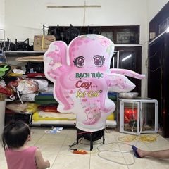 Rối Hơi Bạch Tuộc vẫy tay quảng cáo nhà hàng hải sản