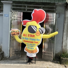 Rối Hơi vẫy tay quảng cáo Cửa Hàng Gà Rán, KFC