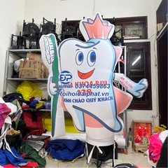 Rối Hơi vẫy tay quảng cáo Nhà Thuốc, Nha khoa