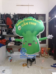 Rối Hơi vẫy tay quảng cáo cửa hàng Nông Sản