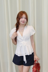 A29988 - Áo cổ V xô thêu hoa tay bi nơ ngực