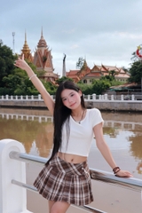 V4134- 	Váy ngắn xếp li caro phối nút