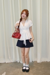 A29988 - Áo cổ V xô thêu hoa tay bi nơ ngực
