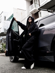 Q8676 - Q thun ống rộng túi xéo lai rut dây thêu Bloom