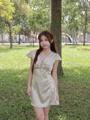 D6290 - Đầm lụa dáng ngắn cổ V đính nơ