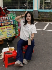 A29224 - A thun sọc thêu Pink