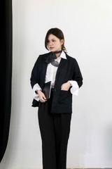 K2698 - 	K vest 2 túi trước 2 lớp 3 nút tay