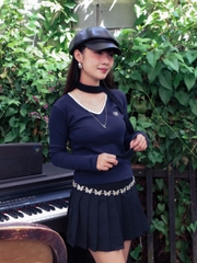 A27811 - A thun tay dài cổ tim viền ren