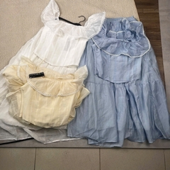 SE2118 - SE áo trễ vai phối ren kèm váy dài