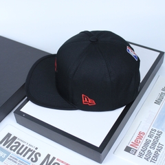 Nón Snapback Bò Tót Đen - M67