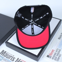 Nón Snapback Bò Tót Đen - M67