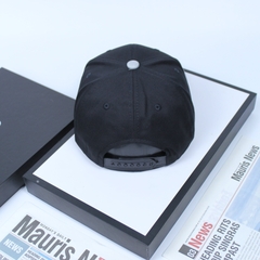 Mũ Nón Snapback Logo Sọc Ngang Xám- M97