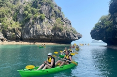 Rạng Ngời Nắng Mai - Tour Vịnh Lan Hạ nửa ngày du thuyền Serenity Cruise