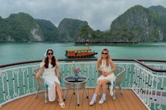 Rạng Ngời Nắng Mai - Tour Vịnh Lan Hạ nửa ngày du thuyền Serenity Cruise