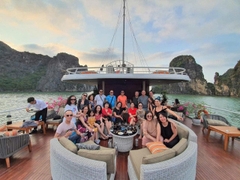 Tour Vịnh Lan Hạ 1 Ngày - Du thuyền Catamaran Cát Bà 5 sao
