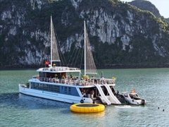 Tour Vịnh Lan Hạ 1 Ngày - Du thuyền Catamaran Cát Bà 5 sao